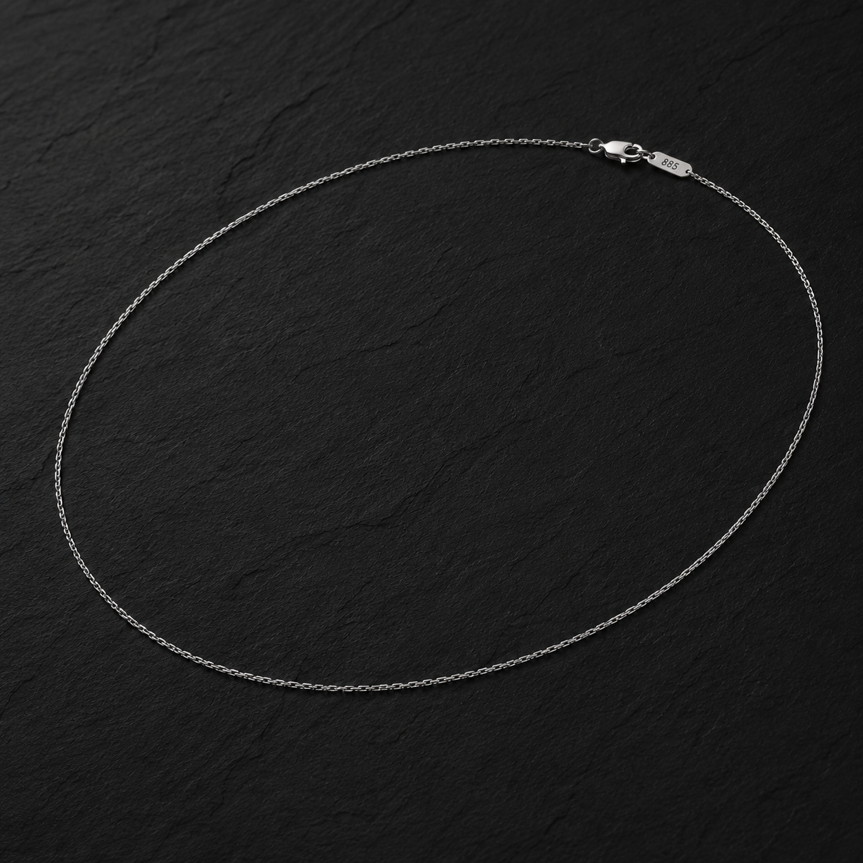 Arc Fine Box Chain Necklace