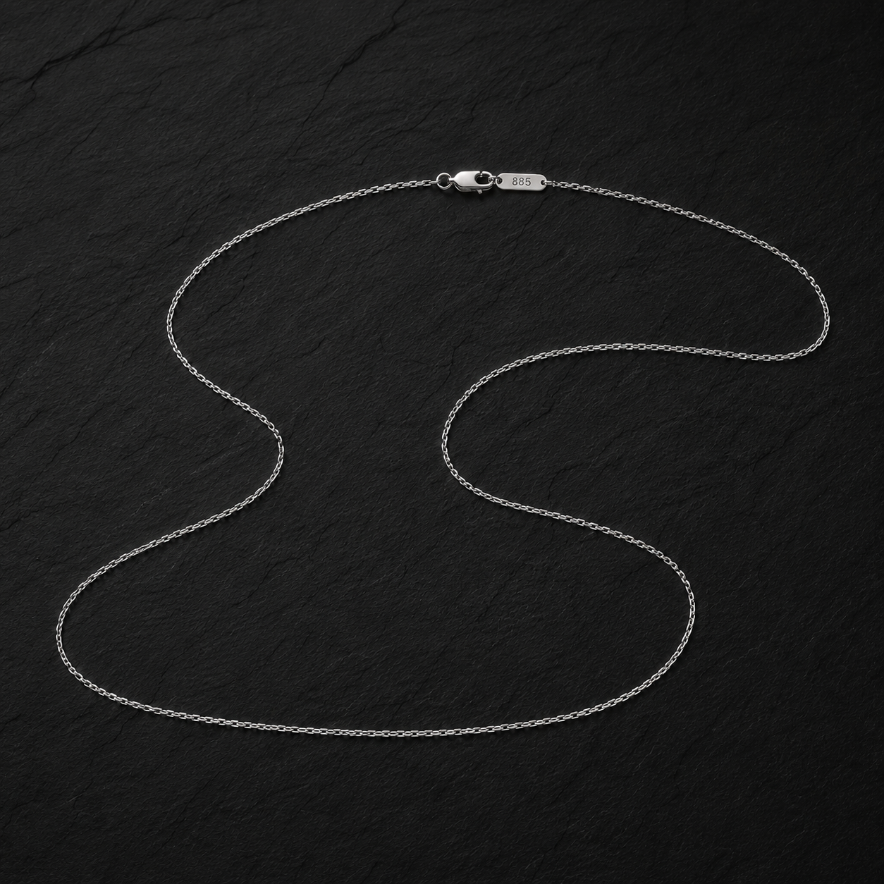 Arc Fine Box Chain Necklace